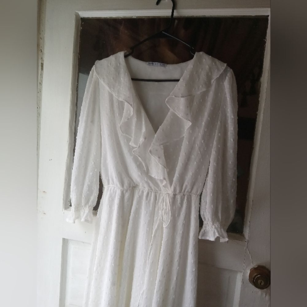 Stylish White Textured Dress